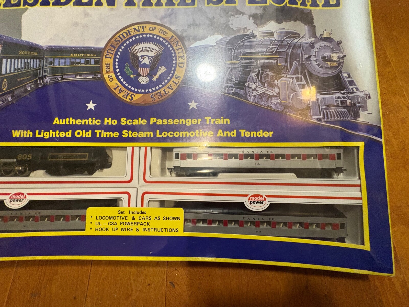 Model Power Presidential Special ATSF 605 Locomotive Santa Fe 3404 Cars UNUSED