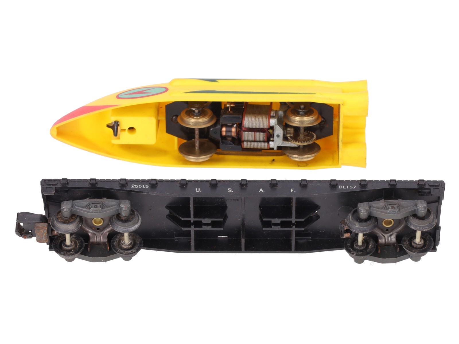 American Flyer 25515 Vintage S U.S.A.F. Flatcar with Motorized Rocket Sled