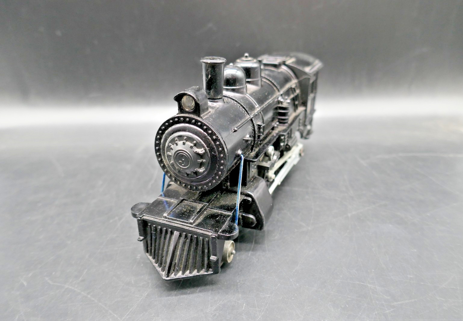 O Lionel #8500 2-4-0 Steam Locomotive – Tested & Running