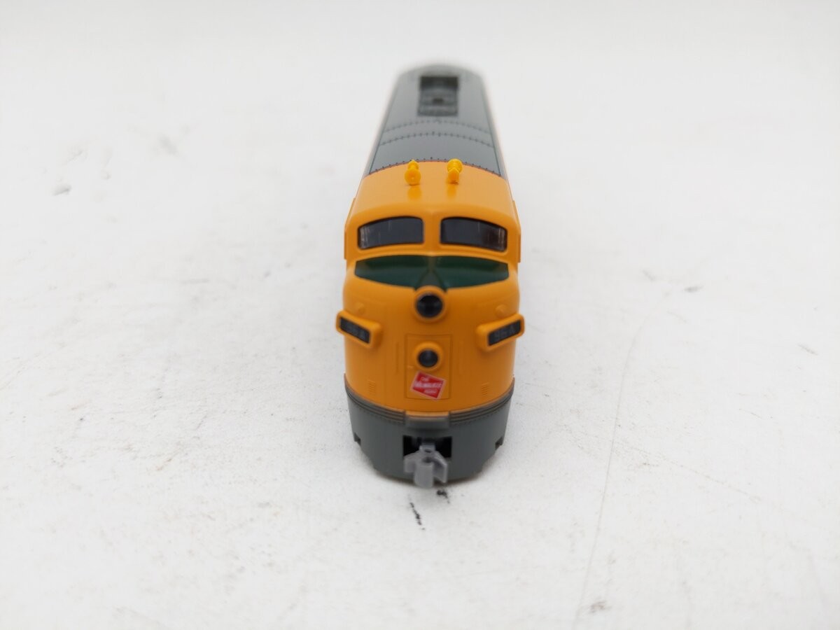 Kato 106-0432-DCC N MILW Post 1955 EMD FP7A Diesel Locomotive w/ DCC #96A LN/Box