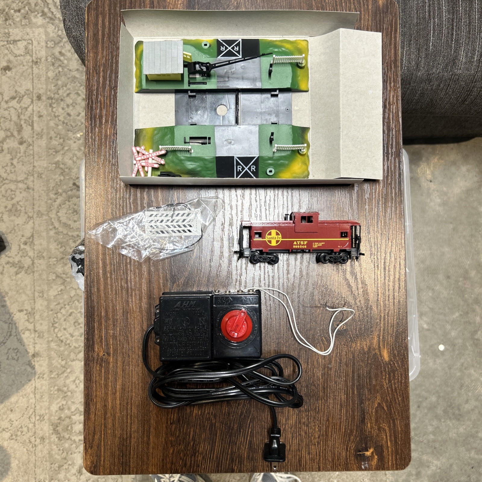 VINTAGE A.H.M. Santa Fe O Train Set, Power Pack And Tracks Included