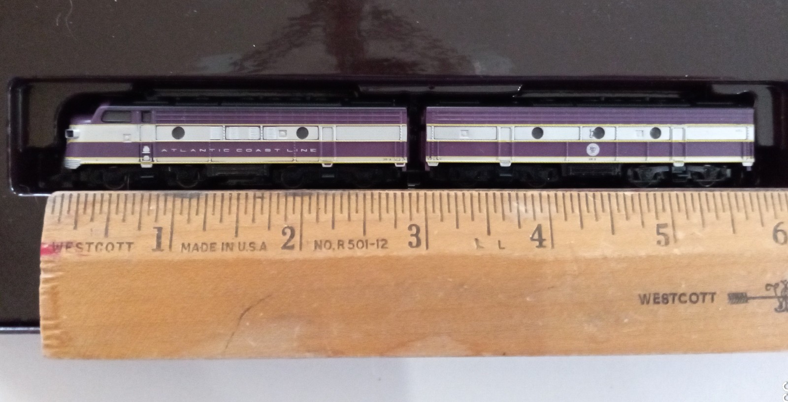 Marklin Z scale Mini Club 88604 F7 A-B Atlantic Coast Line TESTED