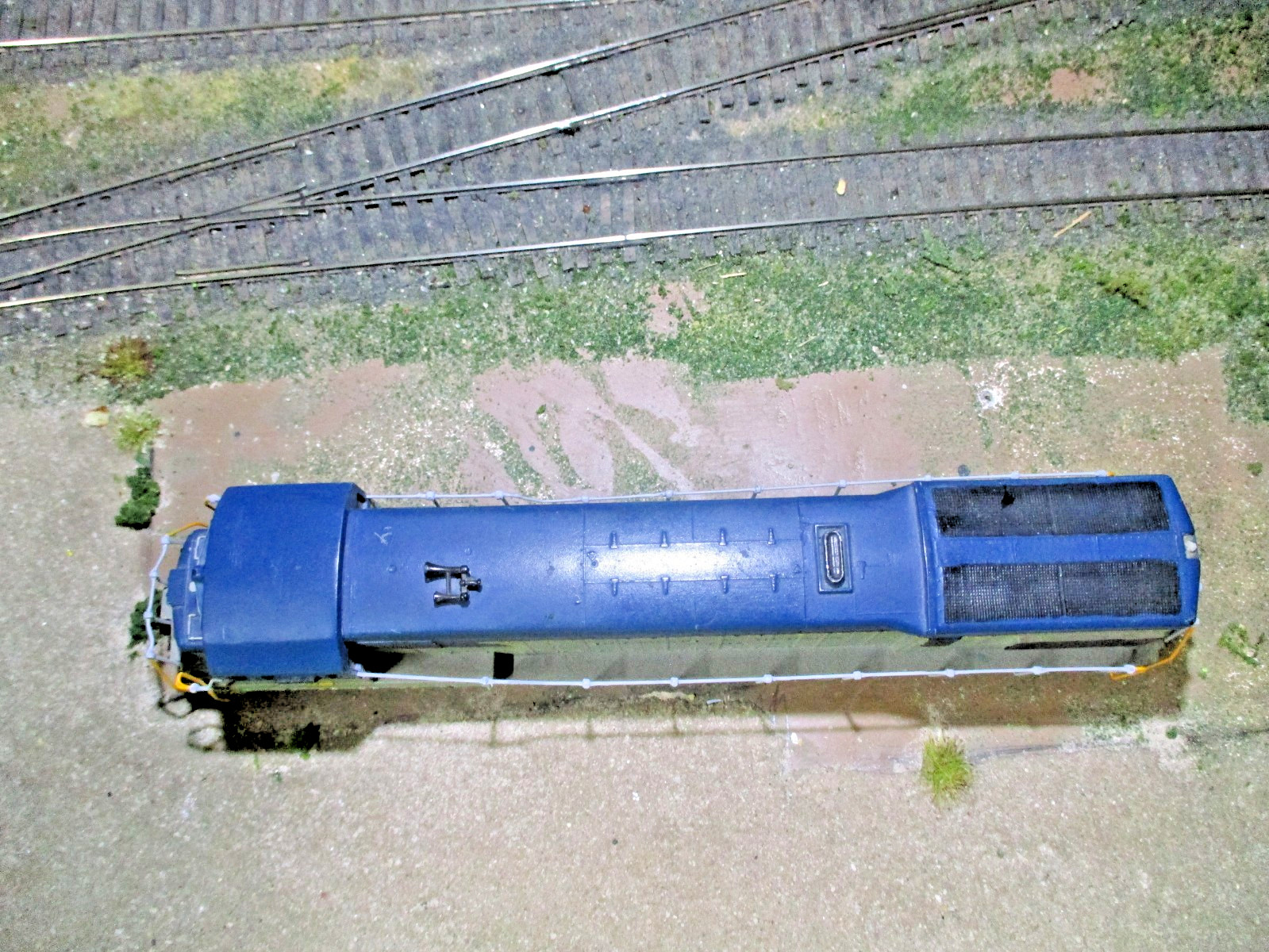 D&H 710 ATHEARN BLU BOX,GE U30B, GRAY MOTOR,CUSTOM PAINT,DC NOT DCC READY,DH 710
