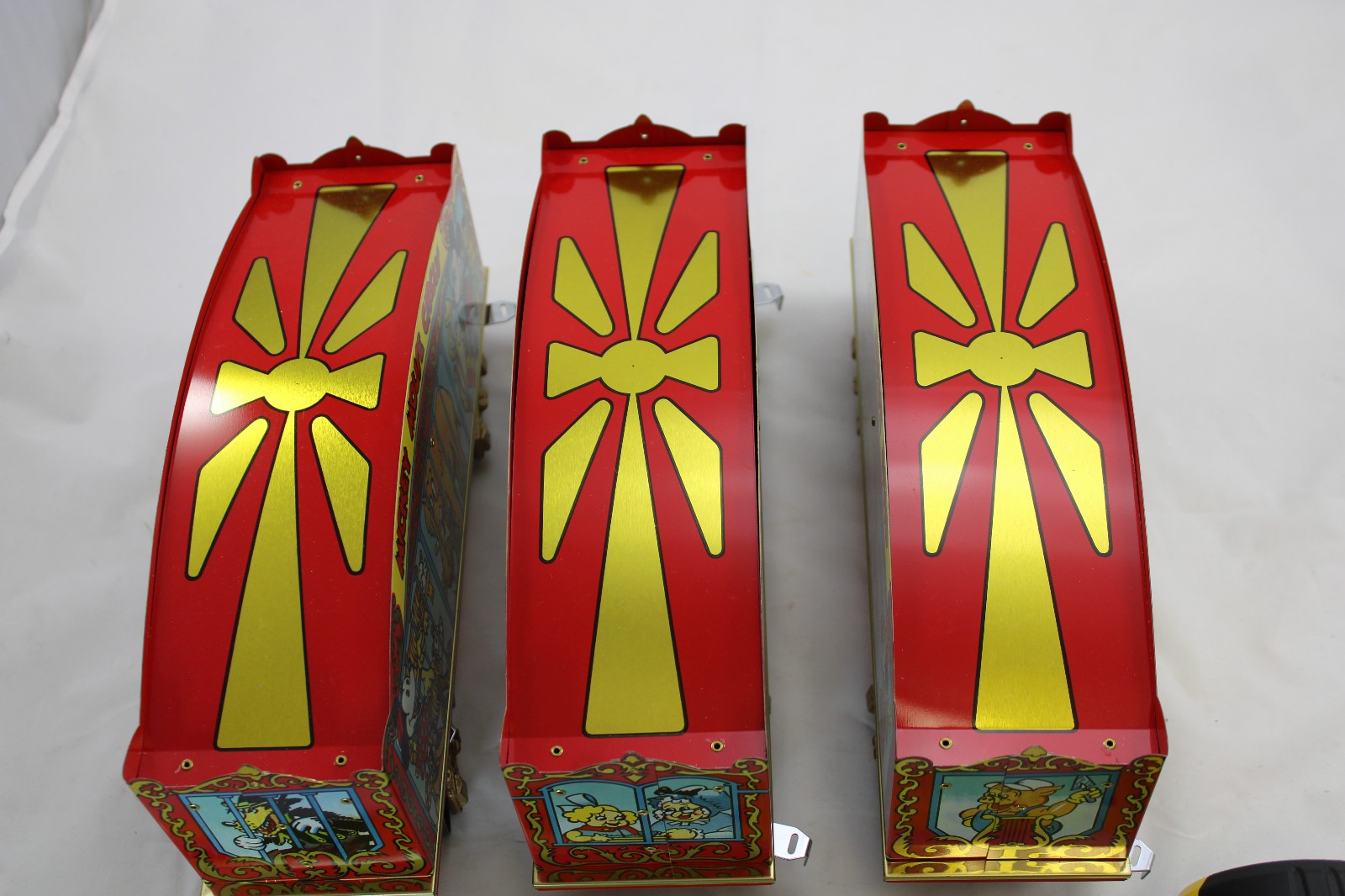 Standard Gauge – Pride Lines Mickey Mouse Circus Engine Tender and 3 Car Set