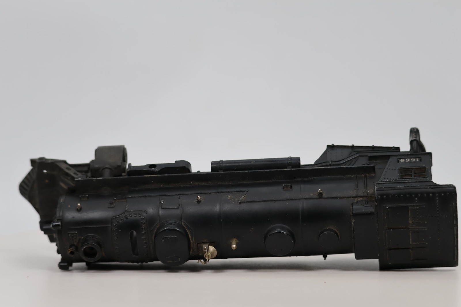 Lionel 1666 Vintage O Gauge 2-6-2 Die-Cast Steam Locomotive Shell Only 1:48