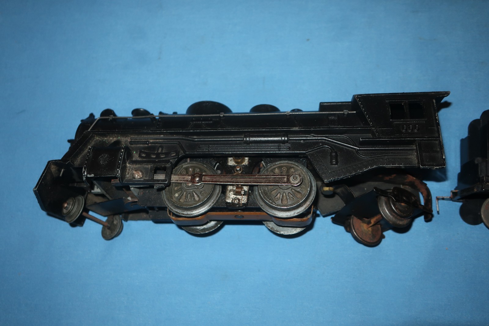 Marx #666 Steam Locomotive with NYC Tender. Runs and Smokes well