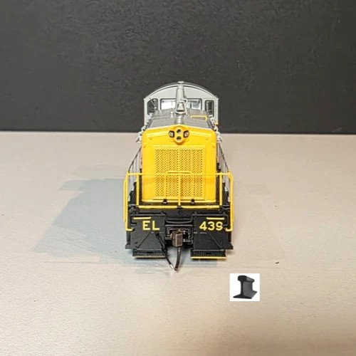Rapido ~ HO Scale ~ EMD SW9 ~ Erie-Lackawanna #437 ~ DC Version ~ 027080