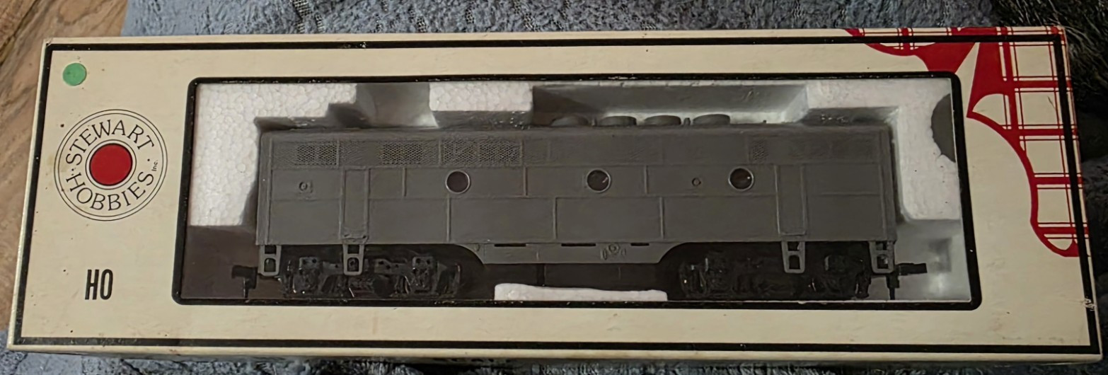 Stewart Hobbies F3B Phase II Undecorated HO Analog Diesel Loco Gray 8101