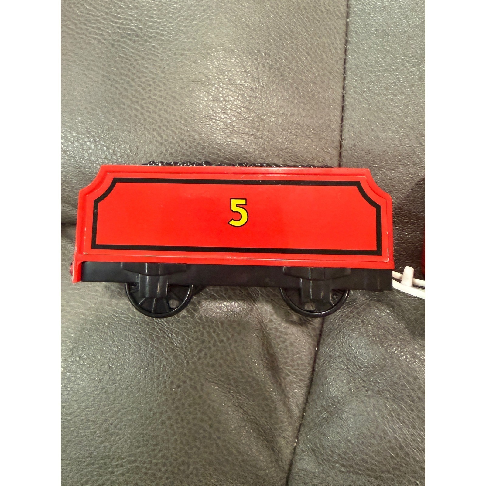 Thomas & Friends James the Red Engine Motorized Train Gullane 2006 No 5 works