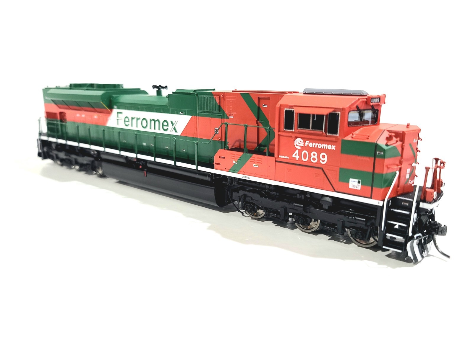 Division Point FXE SD70ACe Ferromex Iso Cab #4089 HO Brass Model #DP-2404.1 DCC