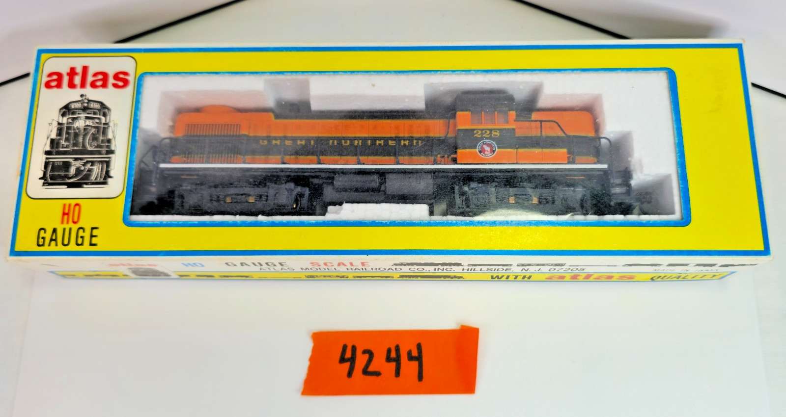 Atlas HO Great Northern #232 RS-3 Diesel Locomotive Knuckle Coupler Tested RTR