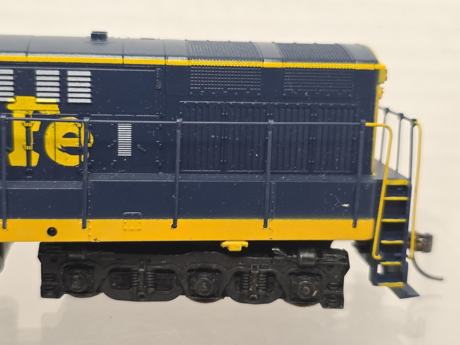 As Is Parts Athearn HO 4306 ATSF Santa Fe FM H24-66 Trainmaster Diesel #9873