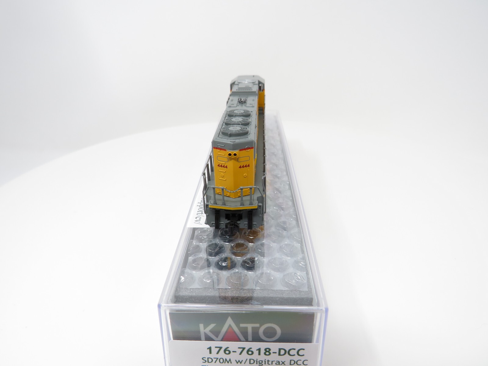 Kato N 176-7618-DCC Union Pacific UP EMD SD70M Diesel Locomotive Freight Train