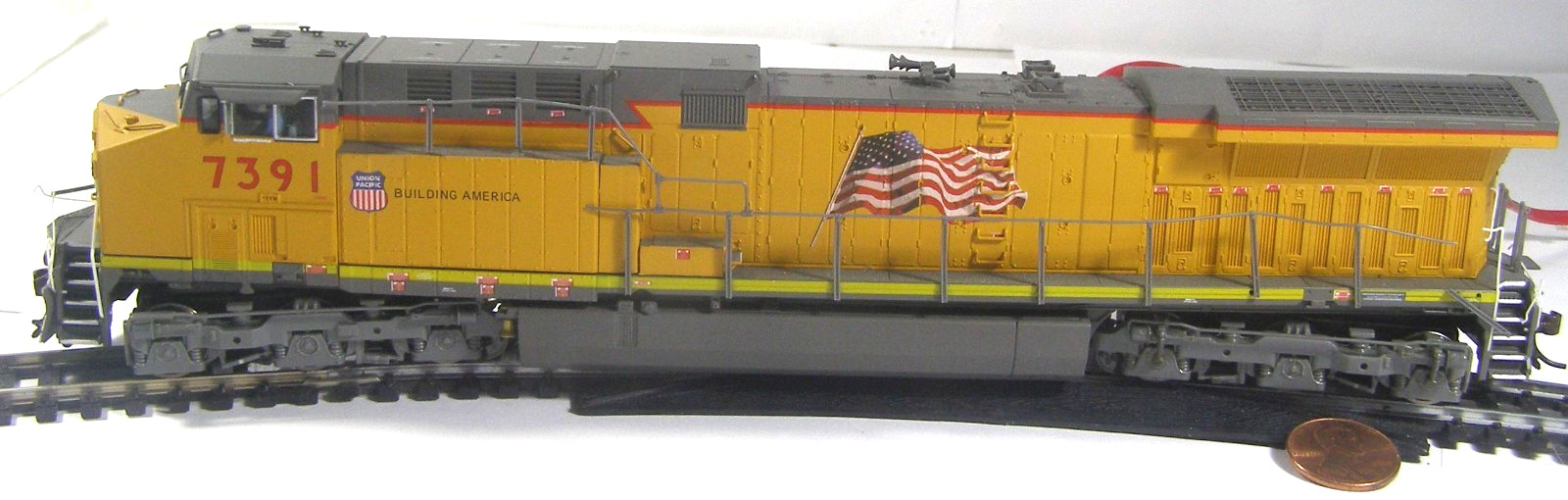 Broadway Ltd HO Model RR Diesel Locomotive w/Sound GEAC6000-UP7391 DCC China TZB
