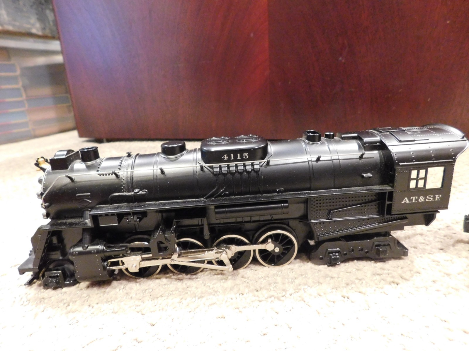 LIONEL 6-38033 Santa Fe Steam Locomotive 2-8-4 Engine and Tender #4115 – Ex Cond