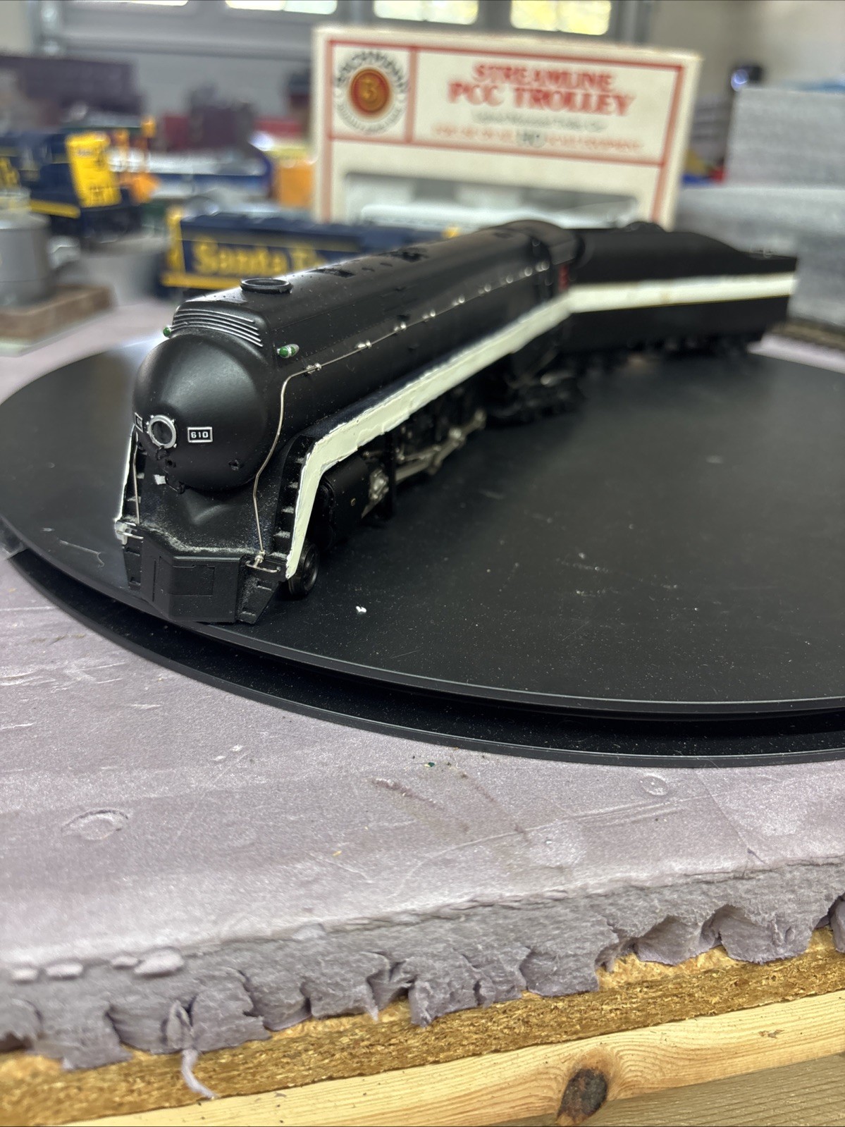 Ho Scale Bachmann Spectrum N&W J 4-8-4 DCC Silent – RUNS Needs Cleaning