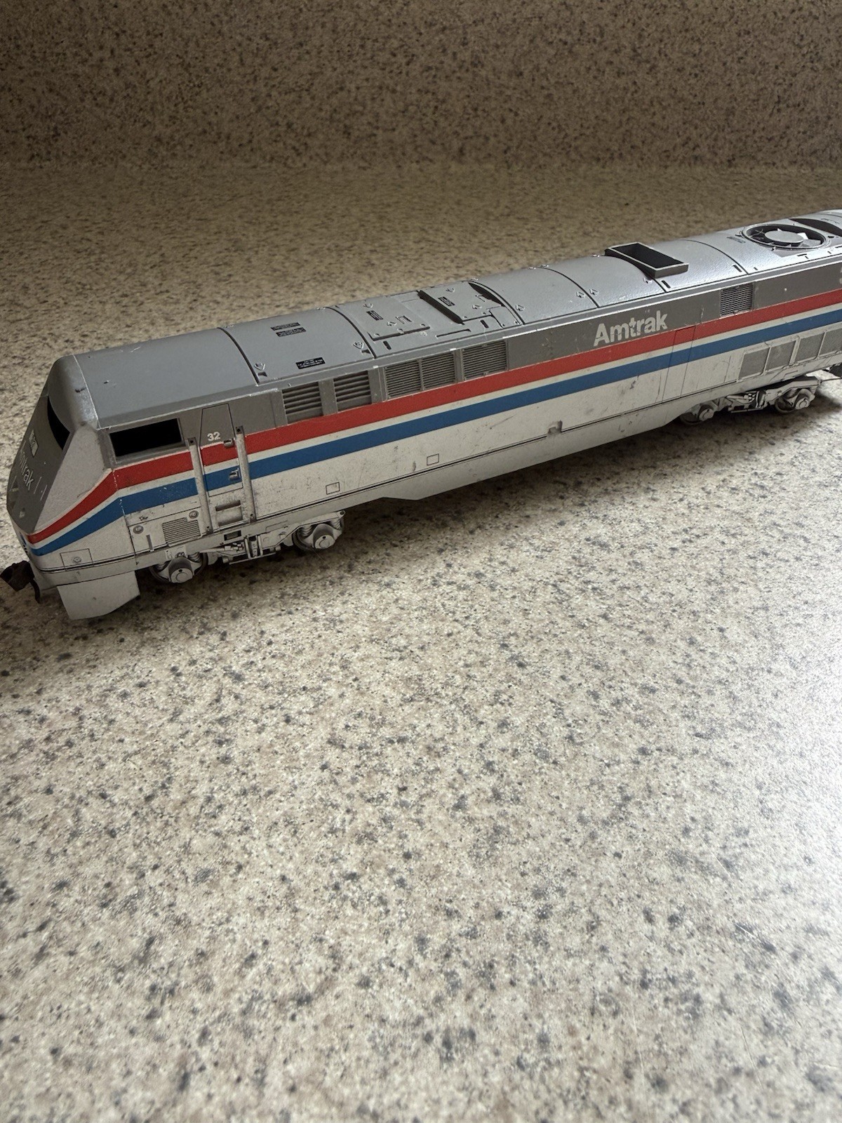 Athearn HO Amtrak locomotive