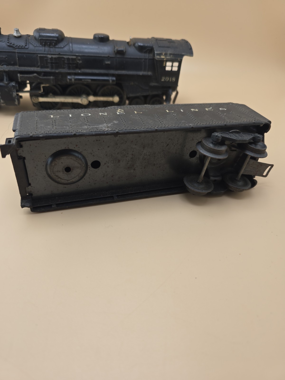 Vintage Lionel Locomotive #2018 Post War Die Cast UNTESTED