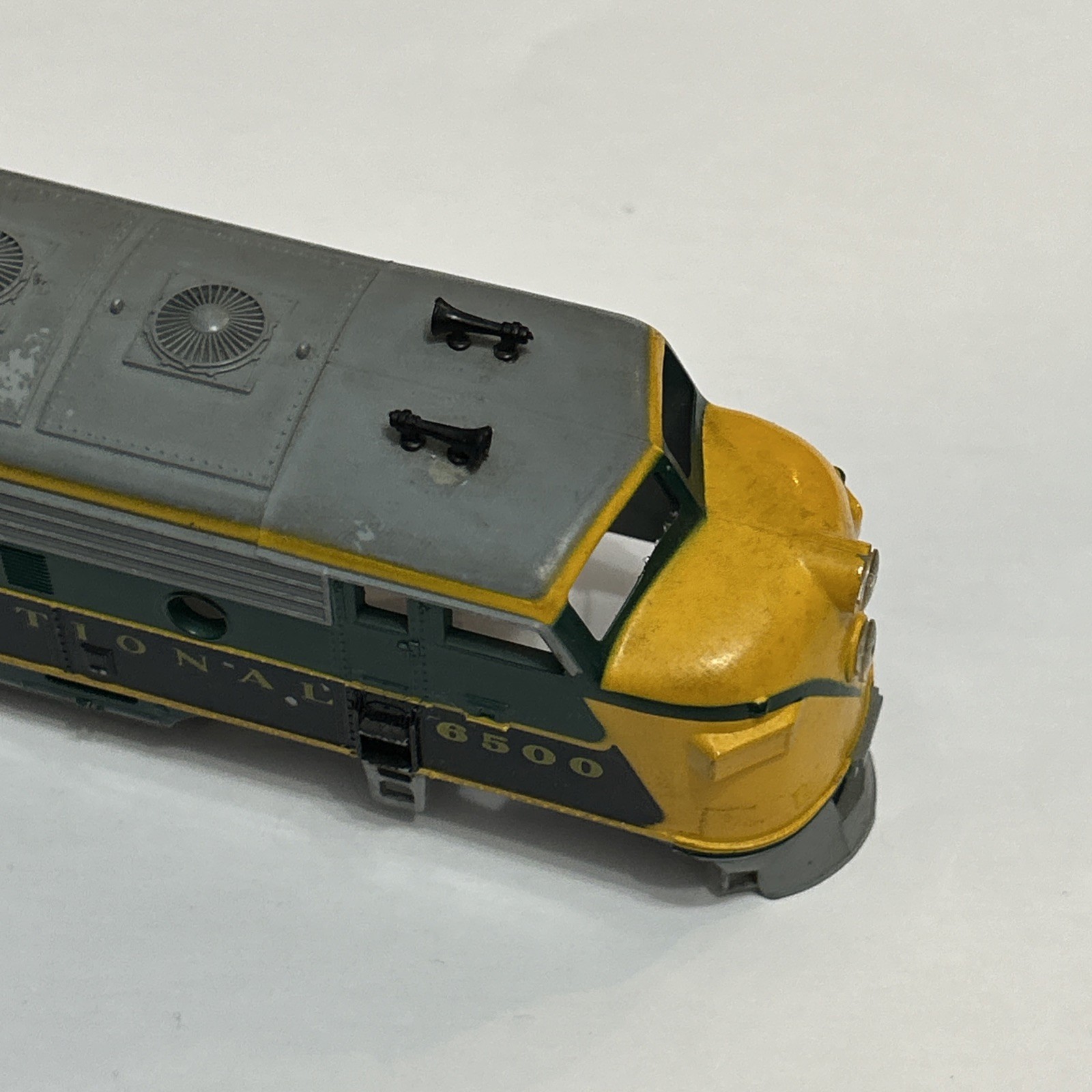 HO Scale Canadian National F7A Shell #6500 Vintage