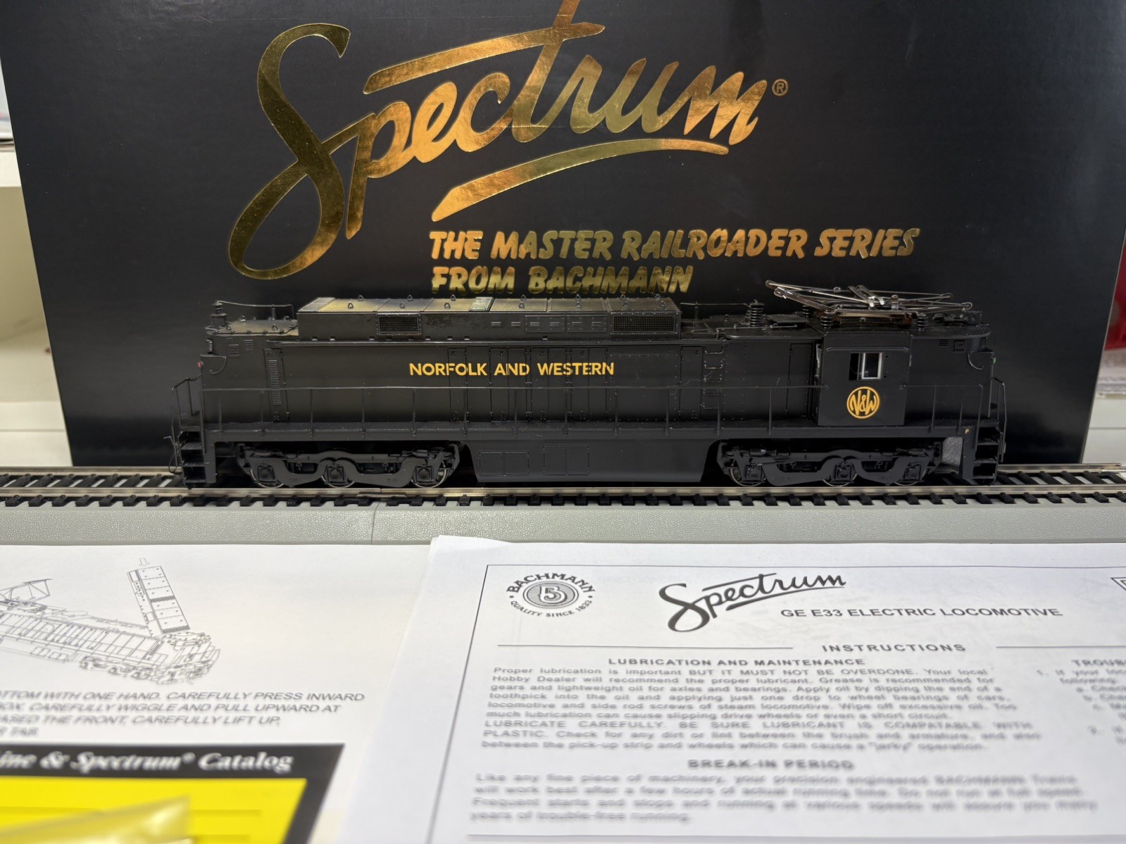 Bachmann Spectrum HO GE E33 Electric Locomotive #82403 Norfolk & Western