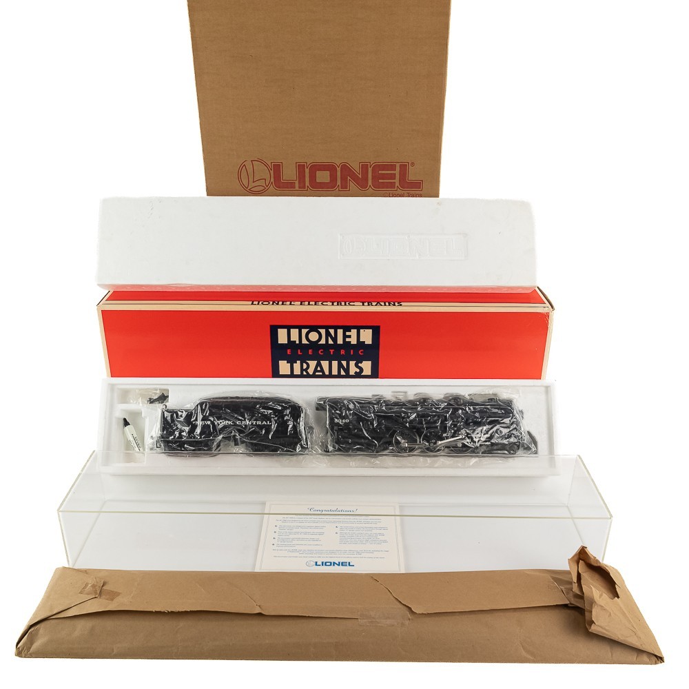 Lionel 6-18005 O NYC 4-6-4 700E Hudson Steam & Tender #5340 w/ Display Case