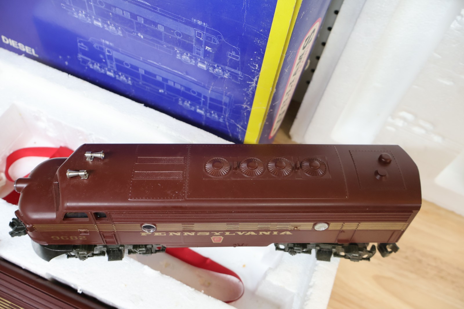 Williams 4305 O Pennsylvania F7 AA Tuscan Red Diesel Locomotives Model 9682 9873