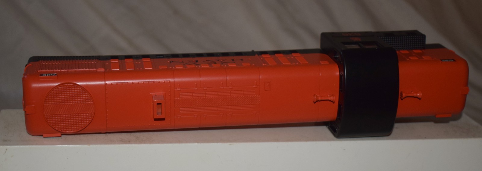 MTH RS-3 Diesel Locomotive Shell New Haven #536 – Orange – O Gauge – NEW