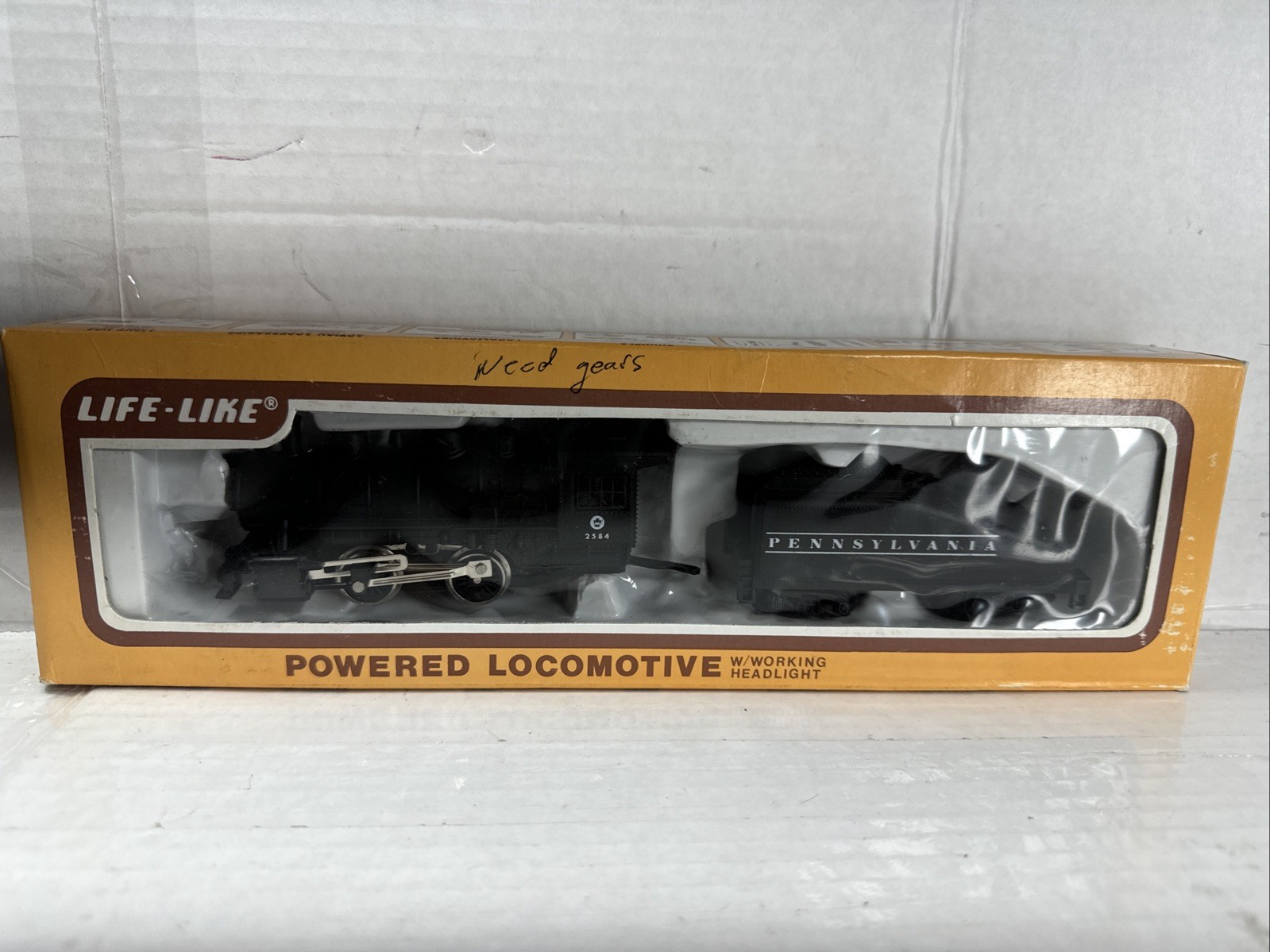 Life-Like Ho Scale 0-4-0 Pennsylvania Steam Locomotive # 8389 For Train Set