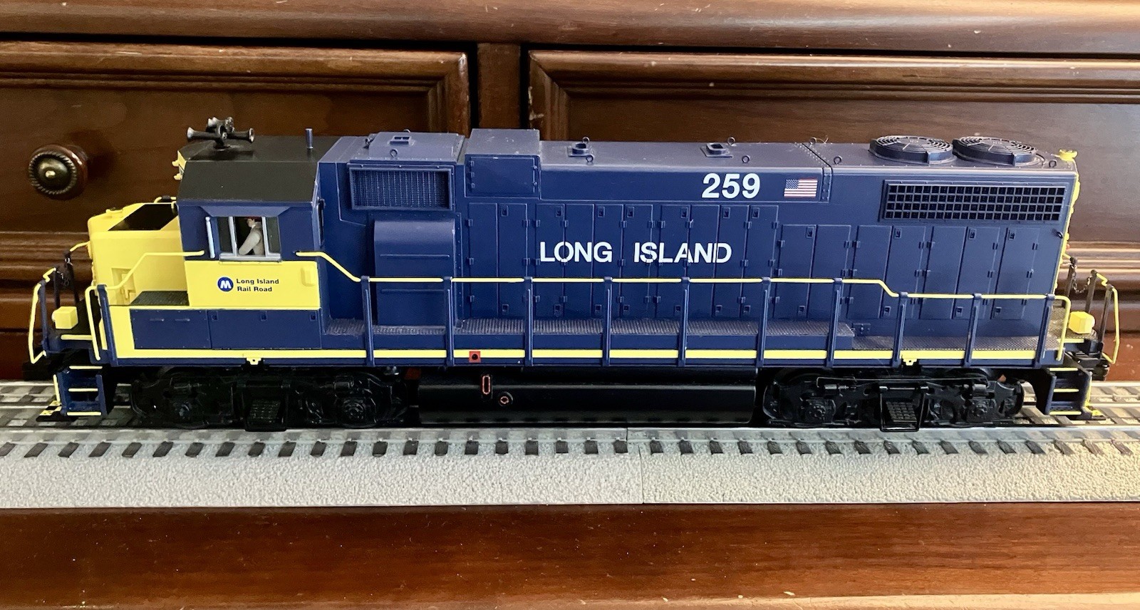 MTH Premier Long Island Railroad LIRR GP38-2 #259 With ProtoSound 3.0