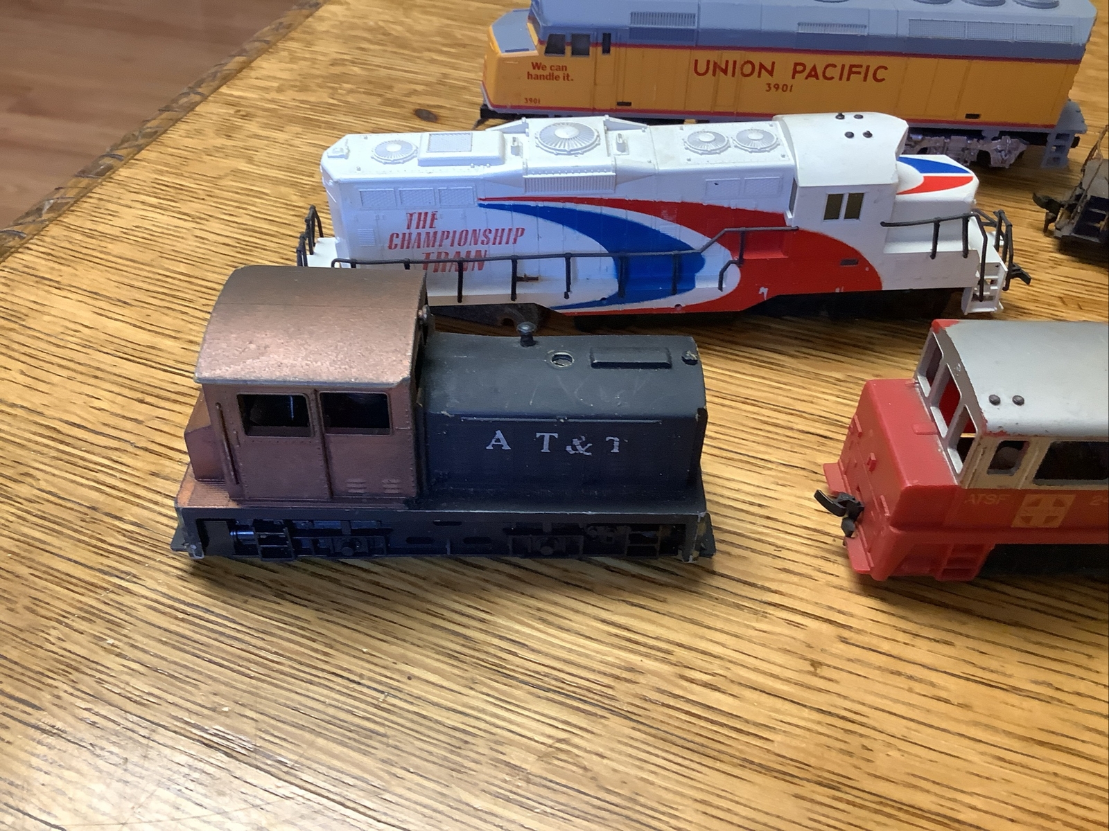 Vintage Tyco Cox Other Ho Gauge Locomotives And One Tender Used For Parts