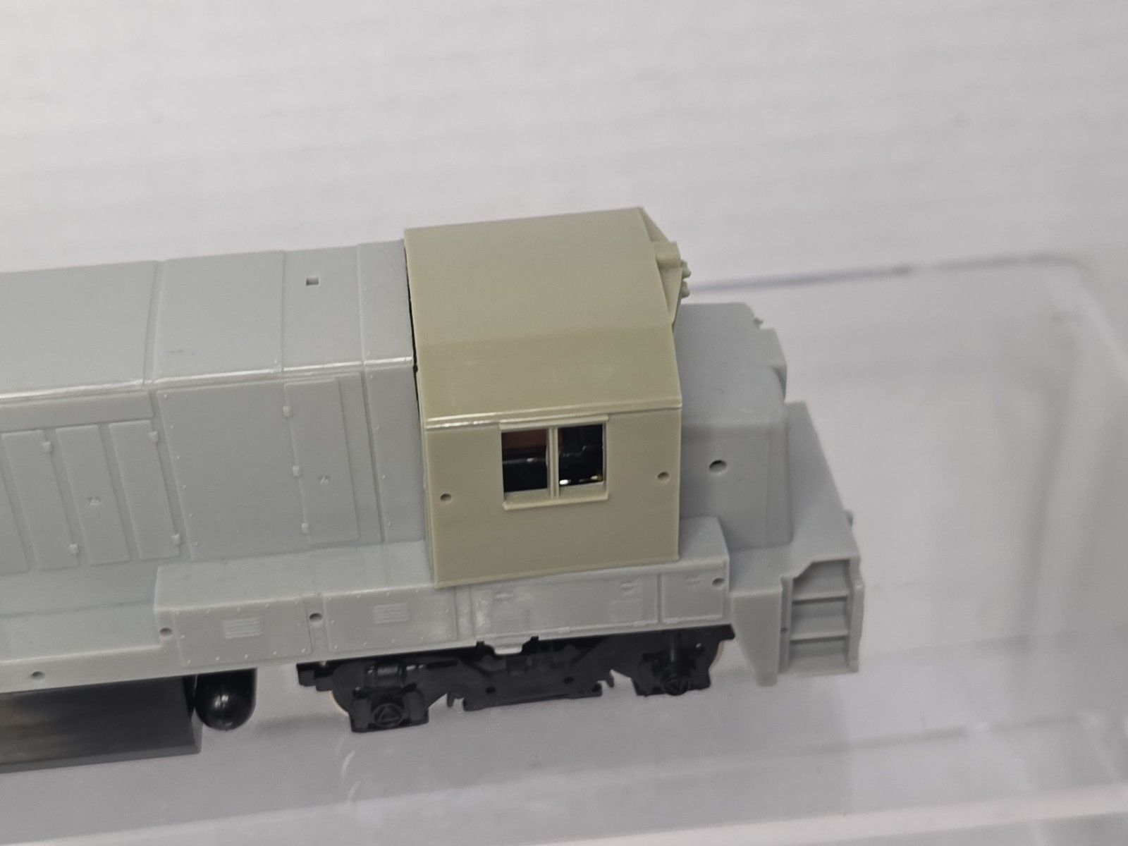 Bachmann Plus HO Scale 11101 Undecorated GE B23-7 Diesel Locomotive NOS
