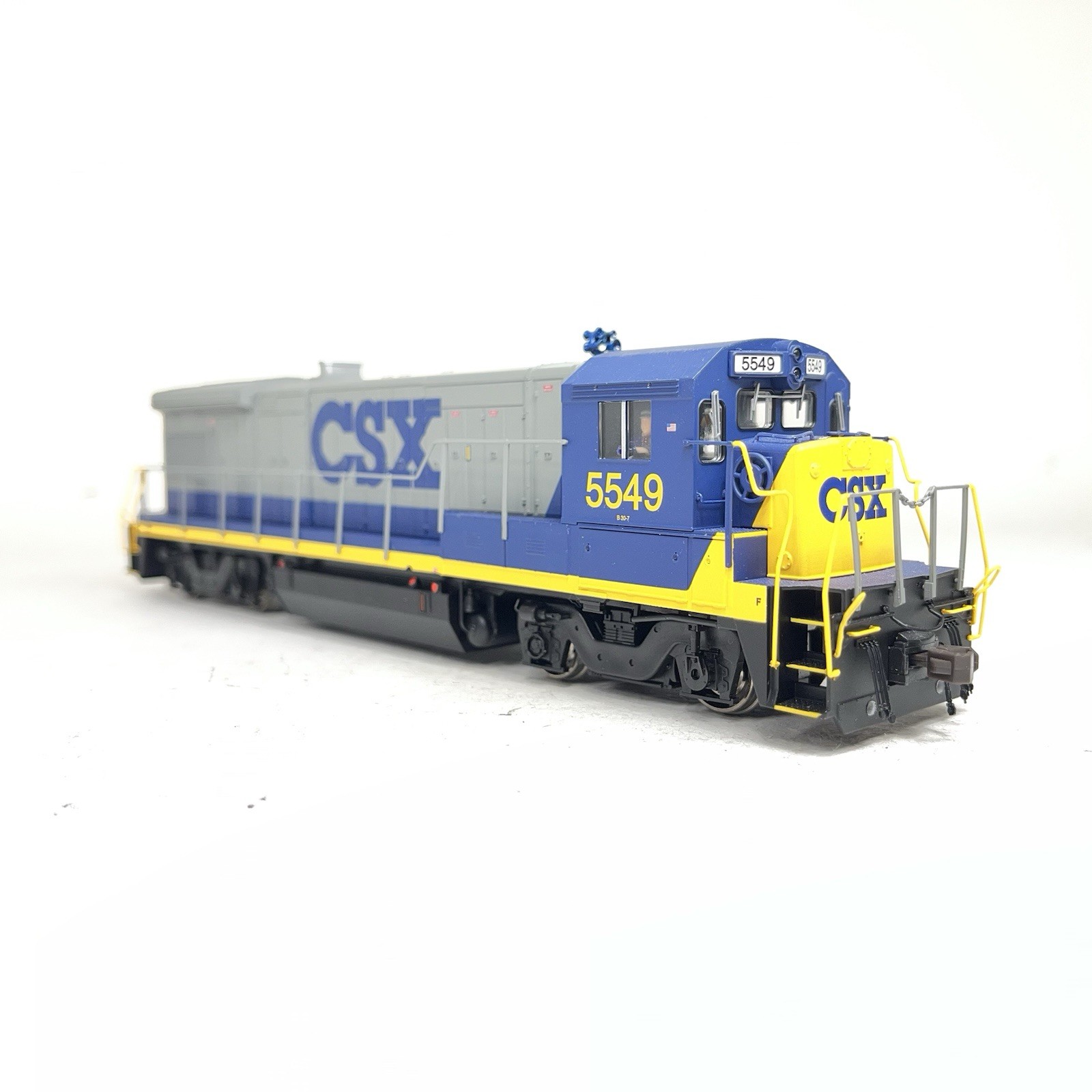 Atlas Silver HO CSX #5549 GE B30-7 DC Powered