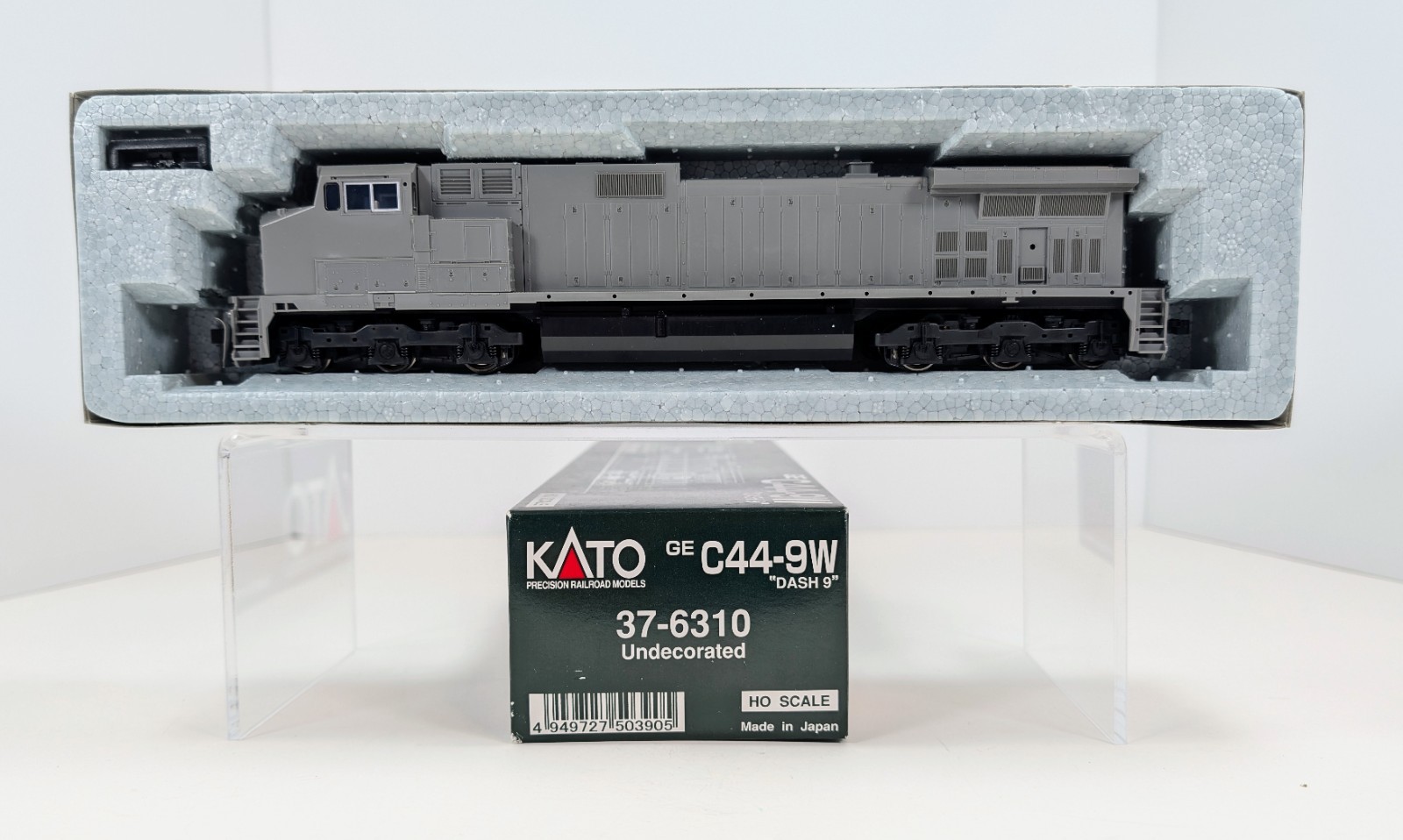 Kato HO GE C44-9W Dash 9 Locomotive Undecorated 37-6310