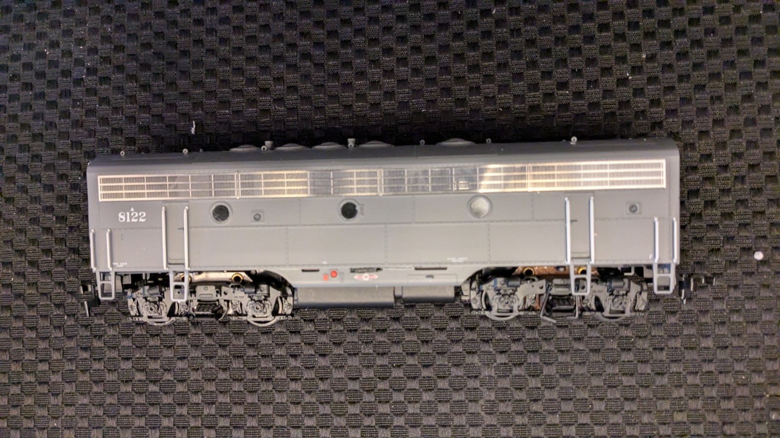 InterMountain/ Athearn HO EMD F7-B DUMMY Locomotive, SP #8122