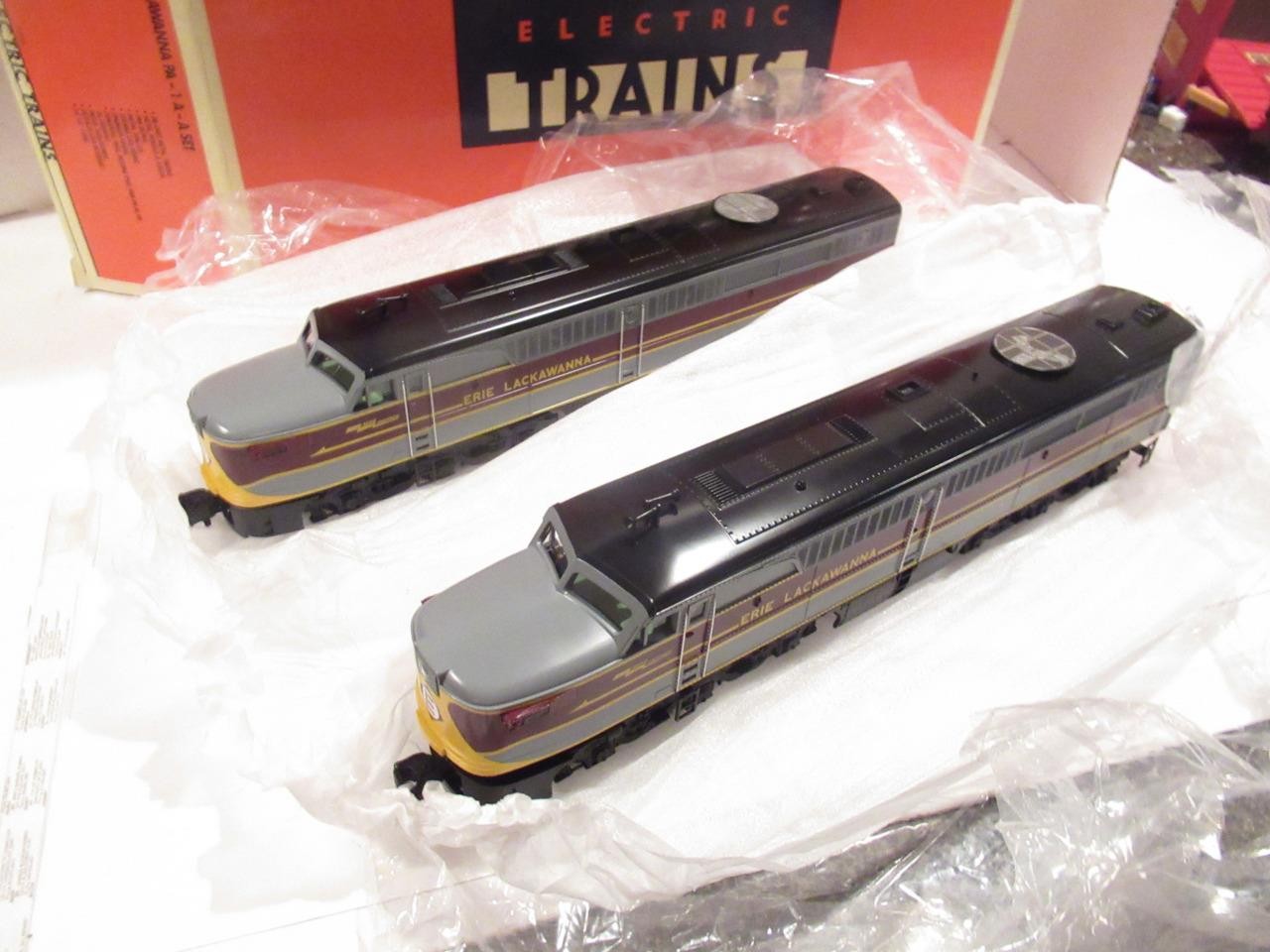 LIONEL 18116 ERIE LACKAWANNA PA A/A DIESEL SET W/2 MOTORS & RAILSOUNDS- NEW- H1B