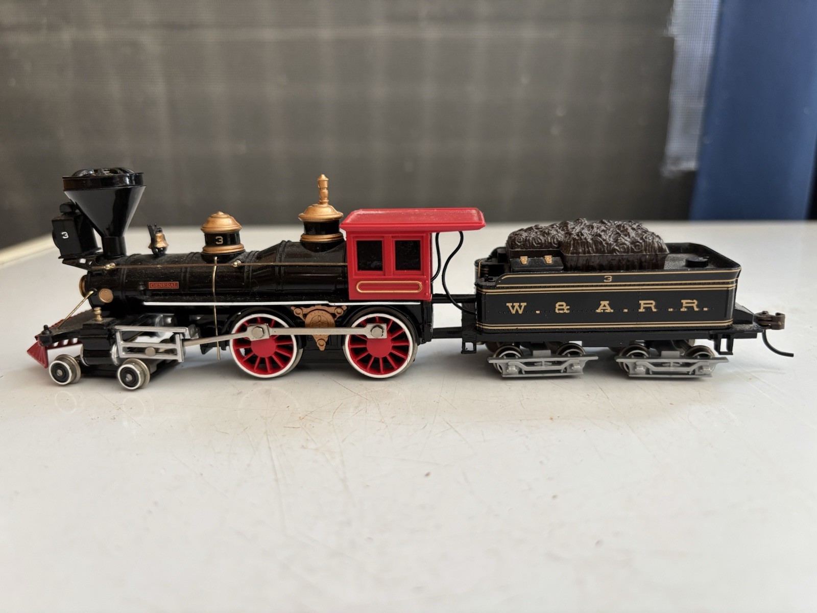 Bachmann HO 4-4-0 “General” DC Steam Locomotive