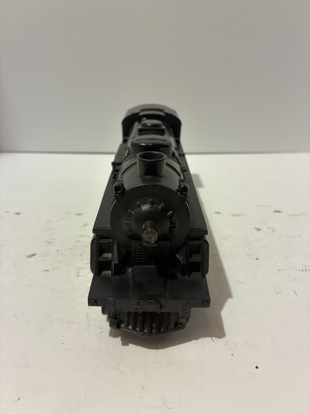 Lionel 8040 Locomotive And Tender. Tested See Description. Runs Good.