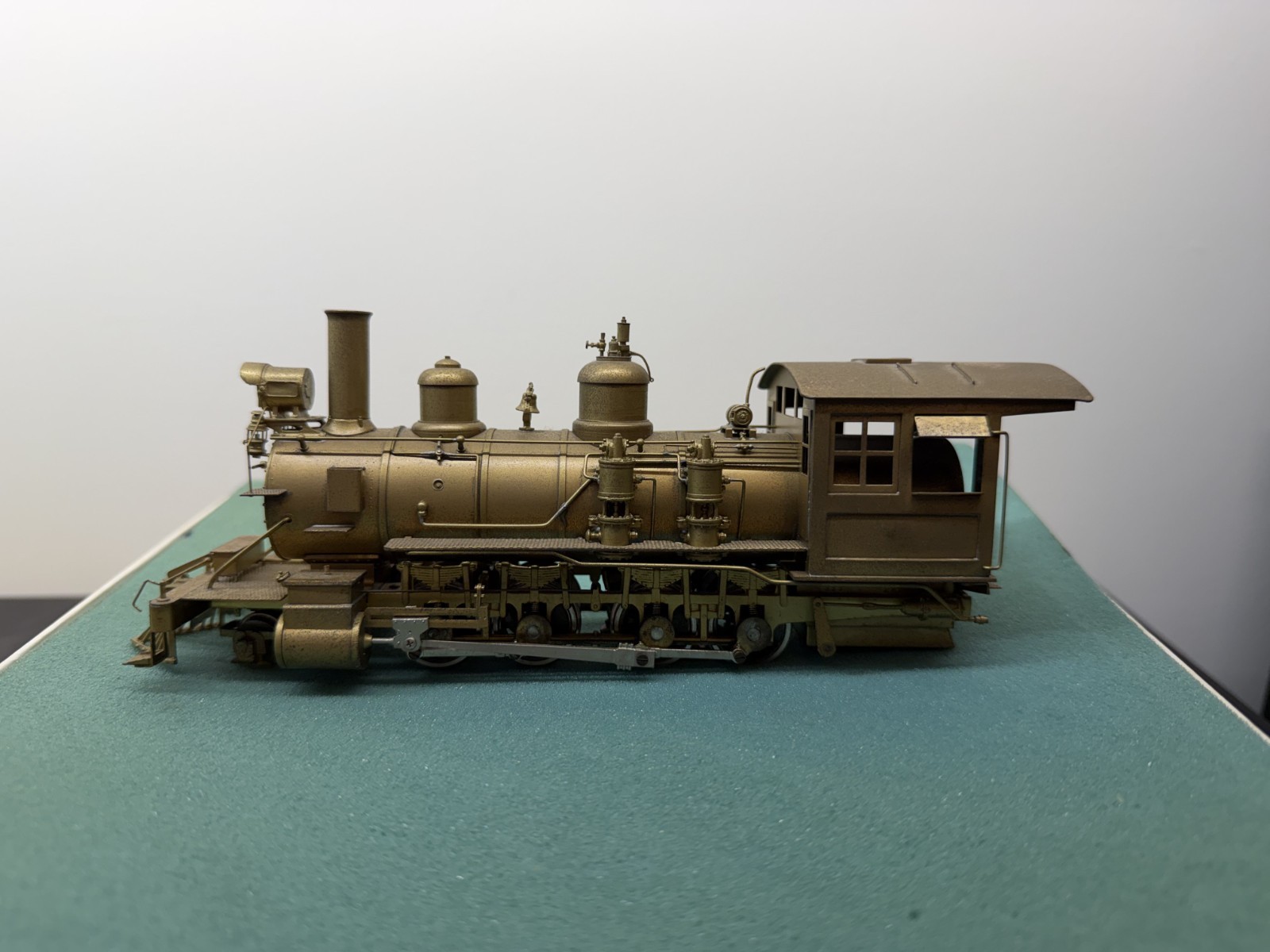 On3 Brass D&RGW C-21 2-8-0 Steam Locomotive & Tender – Master Series