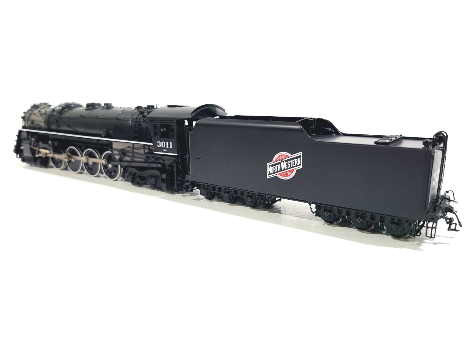 Challenger CIL Samhongsa C&NW H-1 4-8-4 Chicago & NW #3011 HO Brass #2227.1
