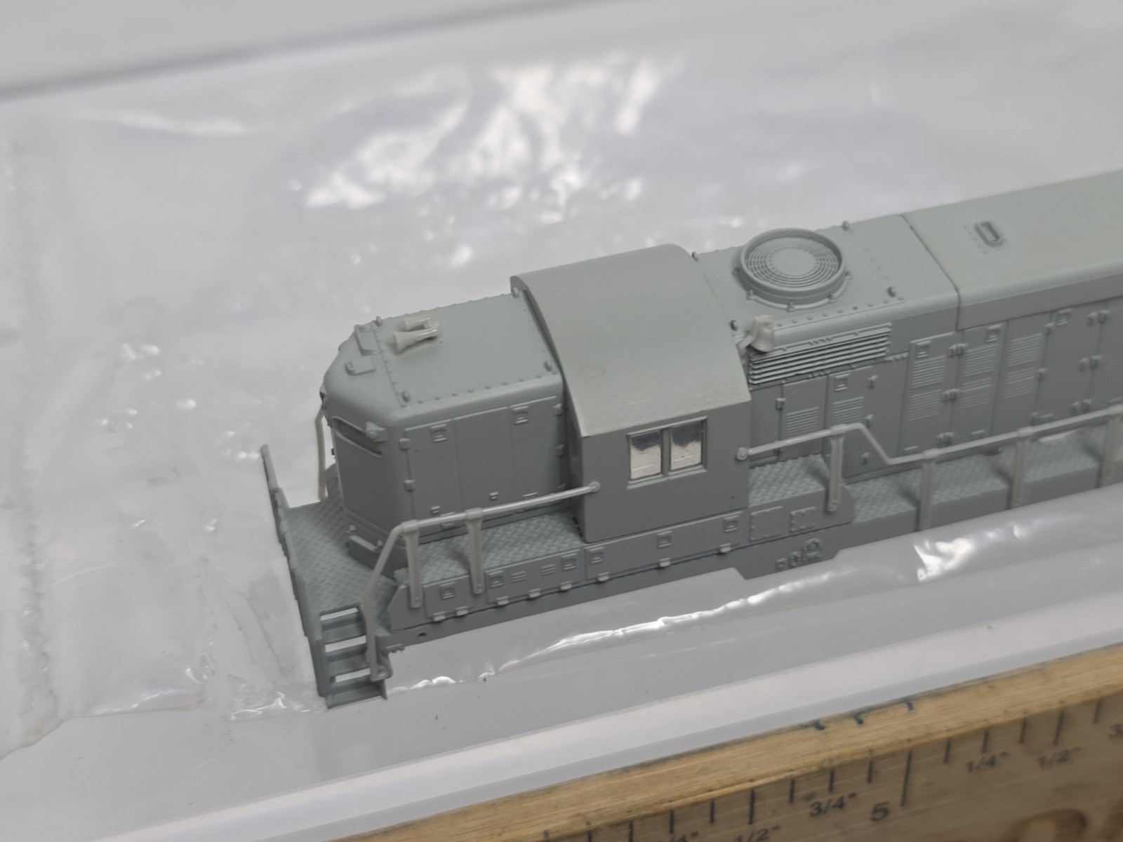 Shell Only Life Like N Scale GP-18 Diesel Locomotive Undecorated Hobby Smith LN