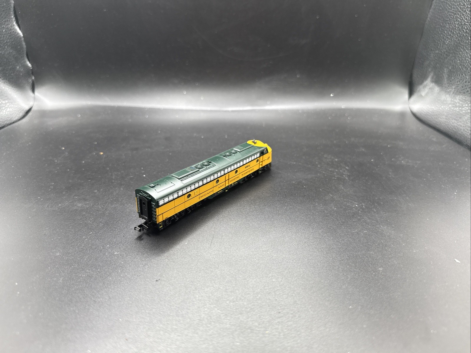N scale Life Like E7A Chicago & North Western C&NW #5009A 7005 READ