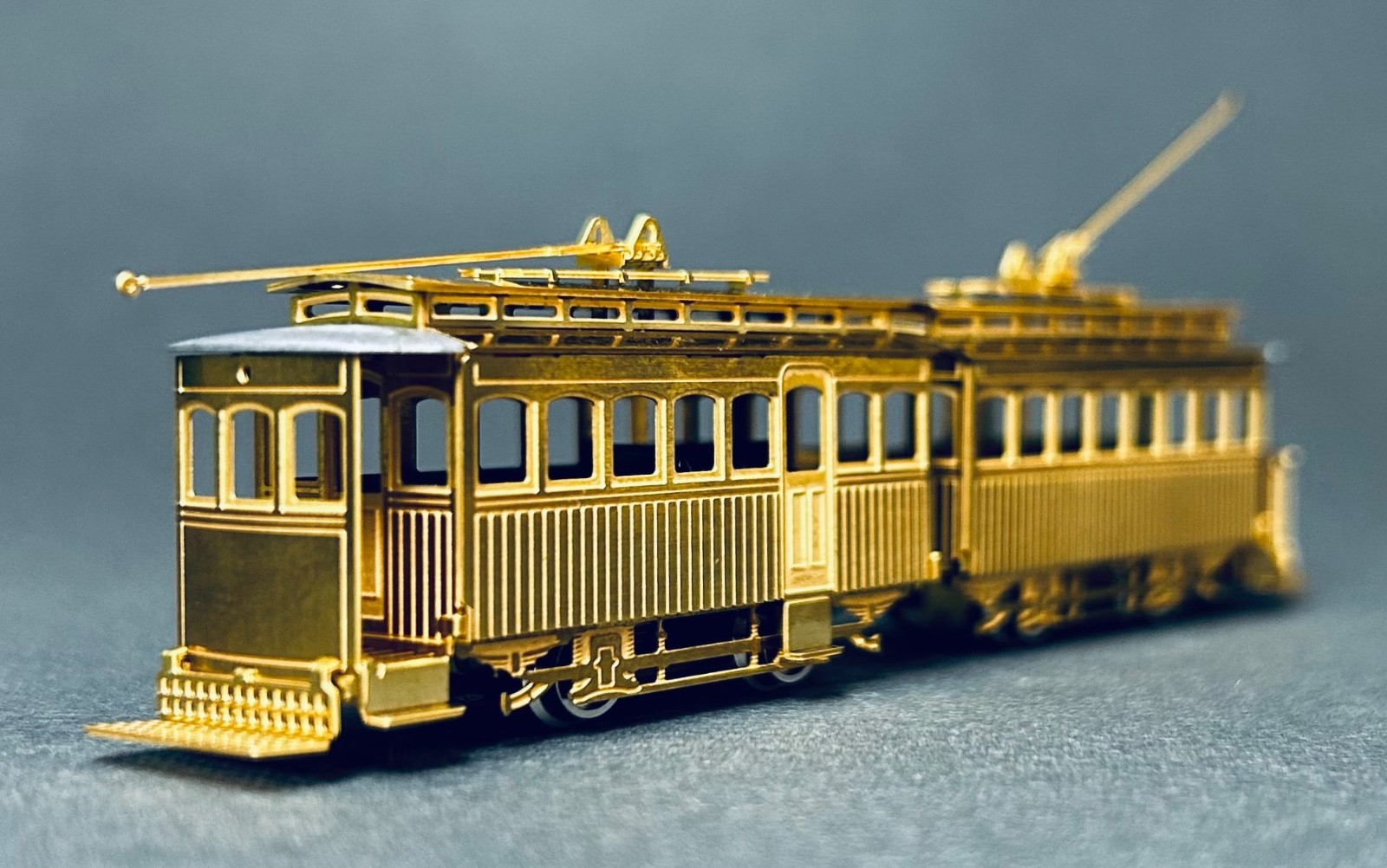 N Scale Aru Freelance Articulated Electric Streetcar Brass Kit 9mm Gauge Tram