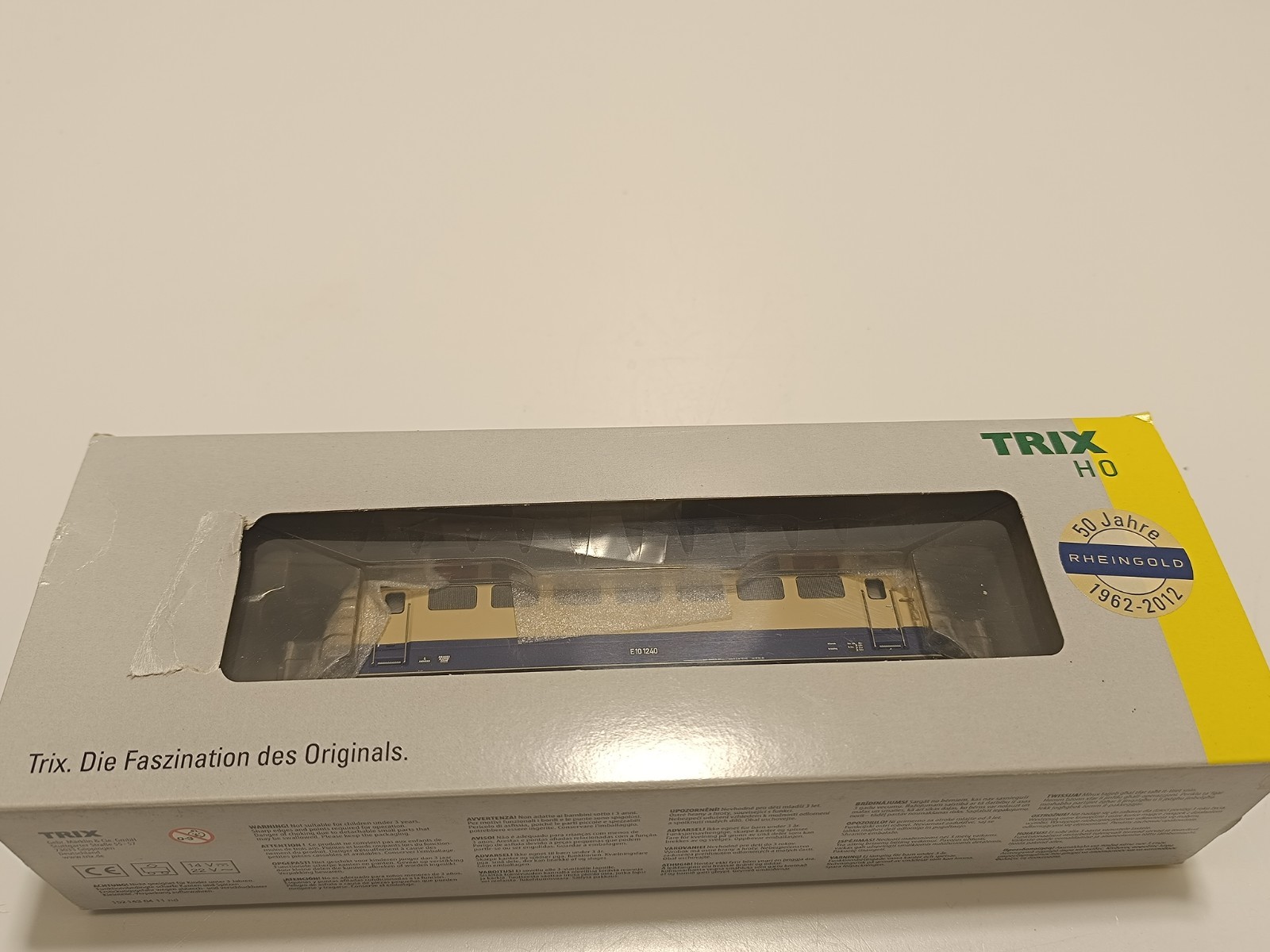 Trix 22266 Electric Locomotive E10 1240 Rheingold DB Function Tested