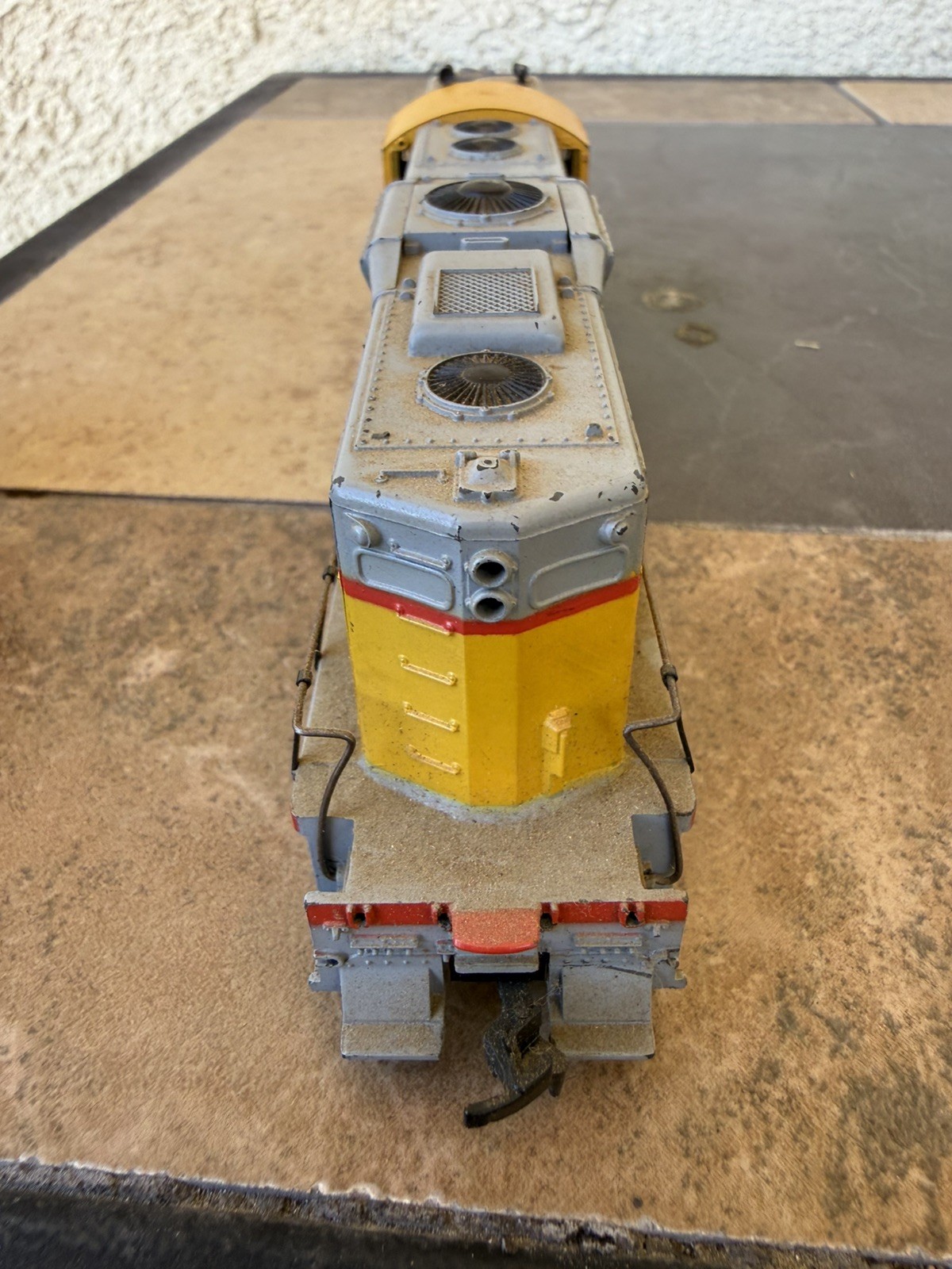 🚂 Vintage Athearn HO Scale Union Pacific EMD GP9 Diesel Locomotive! 🚂 Works!