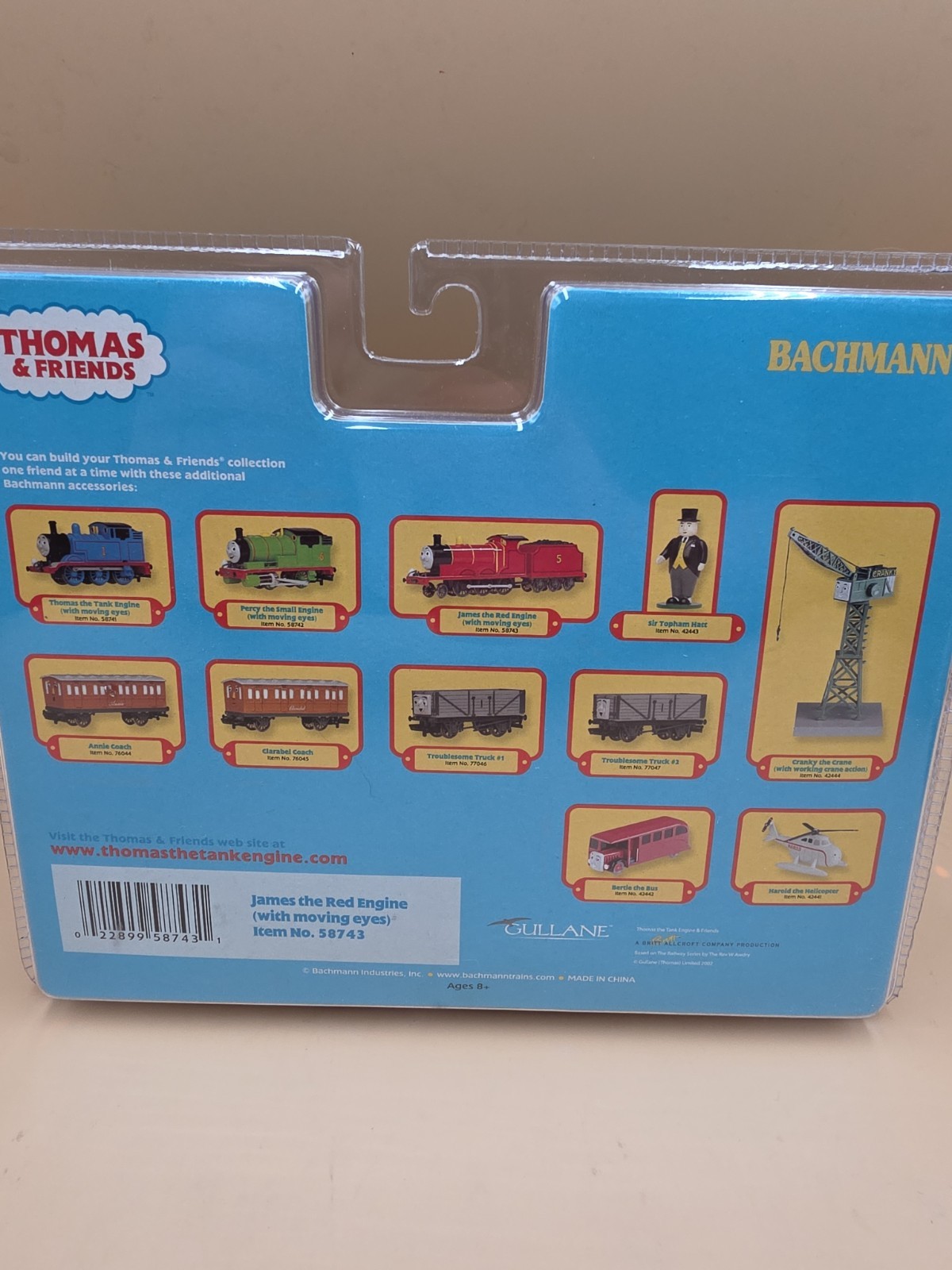 Bachmann HO Scale Thomas Moving Eyes Locomotive Train – Red