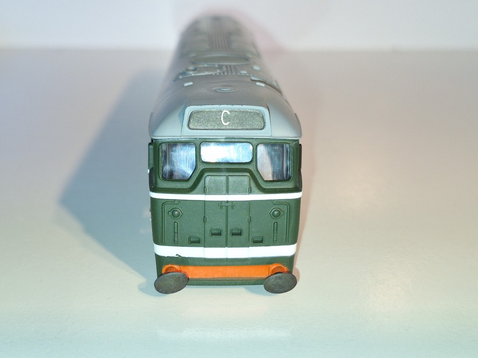 Airfix 54101-9 Diesel Top Section Only. New Old Stock. 2 Rail DC Boxed. OO Scale