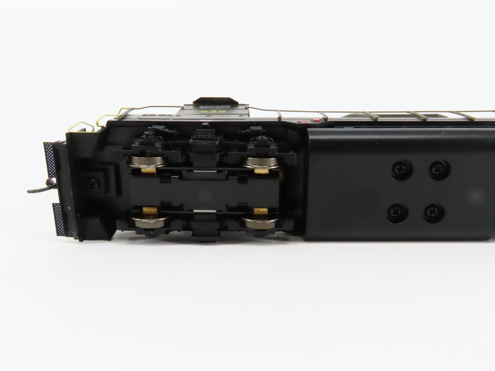 HO Scale Athearn 96064 SAL Seaboard Air Line EMD GP35 Diesel #535 – DCC Ready