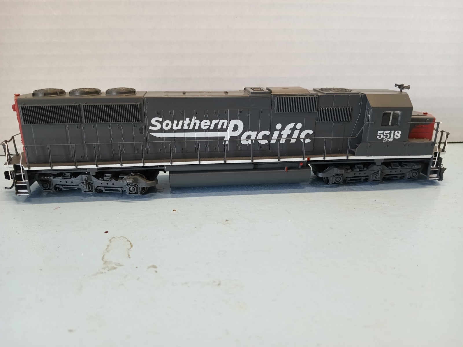 HO-Scale Walthers Southern Pacific SD50. DCC Sound Lights Original Box Packaging