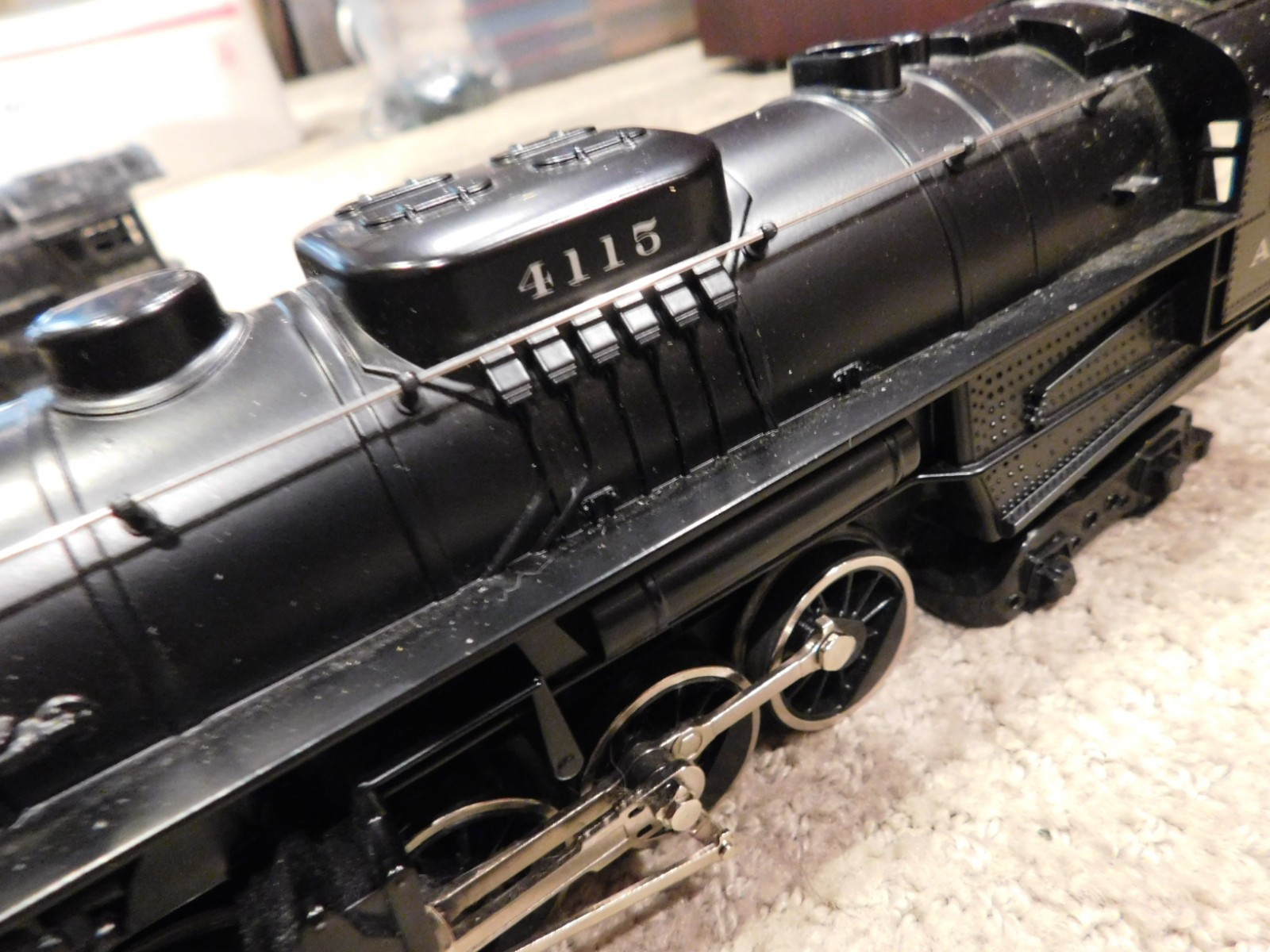 LIONEL 6-38033 Santa Fe Steam Locomotive 2-8-4 Engine and Tender #4115 – Ex Cond