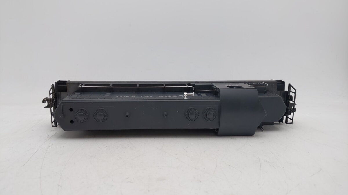 Lionel 6-8367 O Gauge Long Island GP20 Non-Powered Diesel Locomotive EX/Box